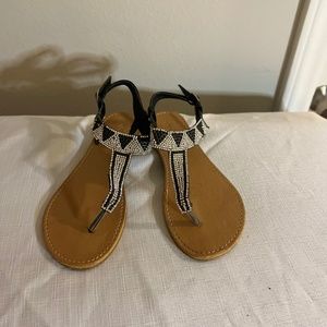Ladies sandals / Charlotte Russe / size 6